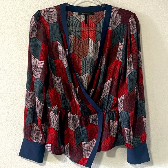 BCBG MaxAzria Multicolor Chevron Wrap Blouse Size Medium - Picture 7 of 7